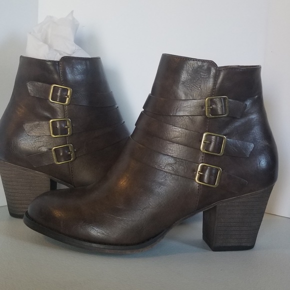 Boots - Picture 2 of 2